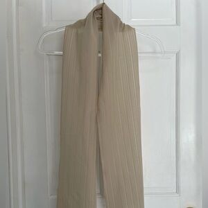 Elegant vintage Beige Scarf